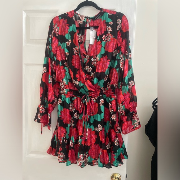 Flowy Romper/Dresses - Picture 1 of 7